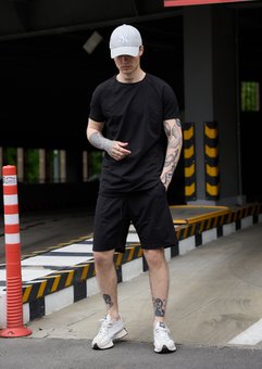 Мужской летний комплект черный Ломпас футболка + шорты с лампасом хлопок, Черный, XL